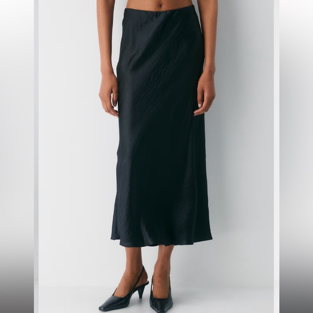 Wilfred Black Midi Skirt
